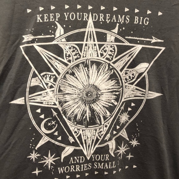 Gordman’s Graphic Tank Top - Picture 2 of 2